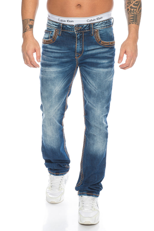 Cipo & Baxx Herren Jeans Hose in blau mit braunen dicken Kontrastnähten.