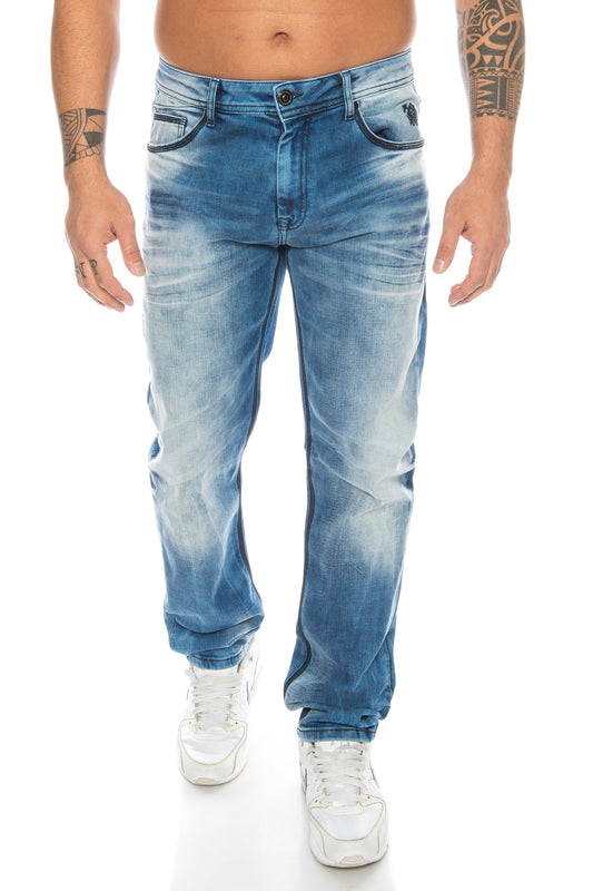 Cipo & Baxx Herren Jeans Hose in blau mit dicken Kontrastnähten und stylischer Waschung.