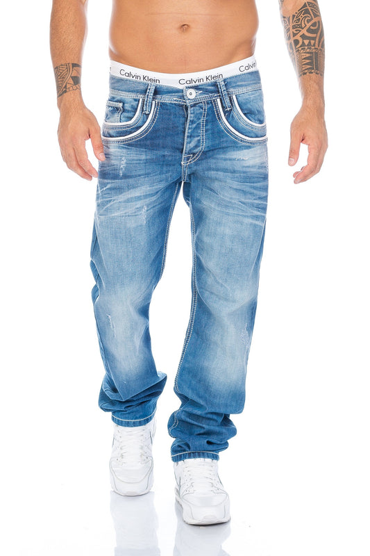 Cipo und Baxx Herren Jeans Hose mit Kontrastnähten und ausgefallener Waschung