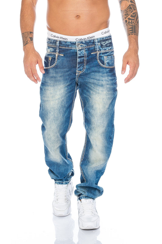 Cipo und Baxx Herren Jeans Hose in blau mit dicken Kontrast Nähten und ausgefallener Waschung