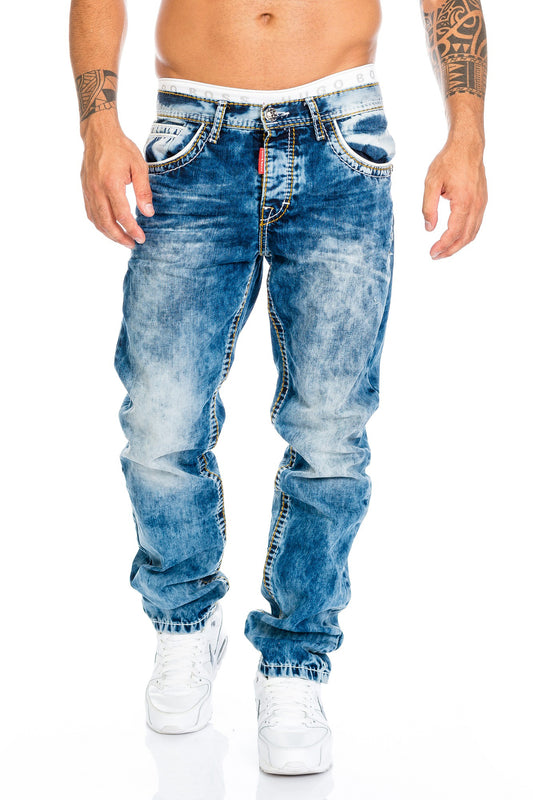 Cipo und Baxx Herren Jeans Hose mit dicken Kontrast Nähten und ausgefallener Waschung in blau