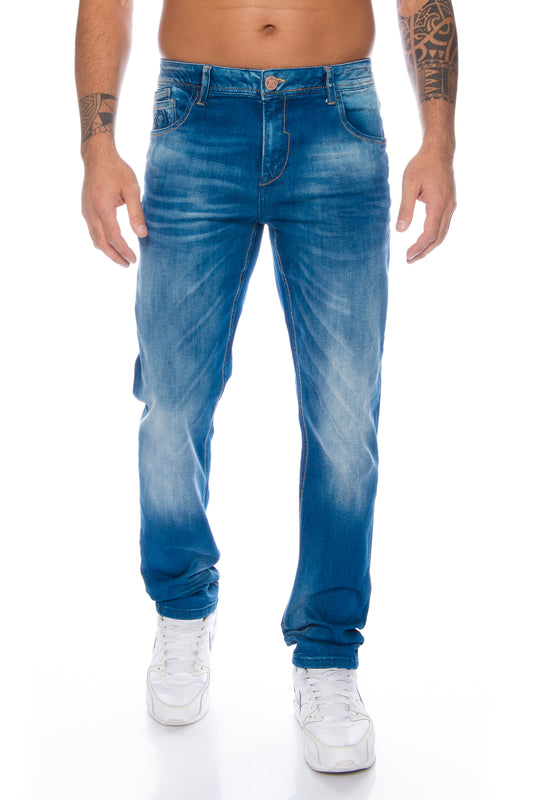 Cipo und Baxx Herren Jeans Hose in blau mit dezenten Kontrast Nähten und schlichter Waschung.