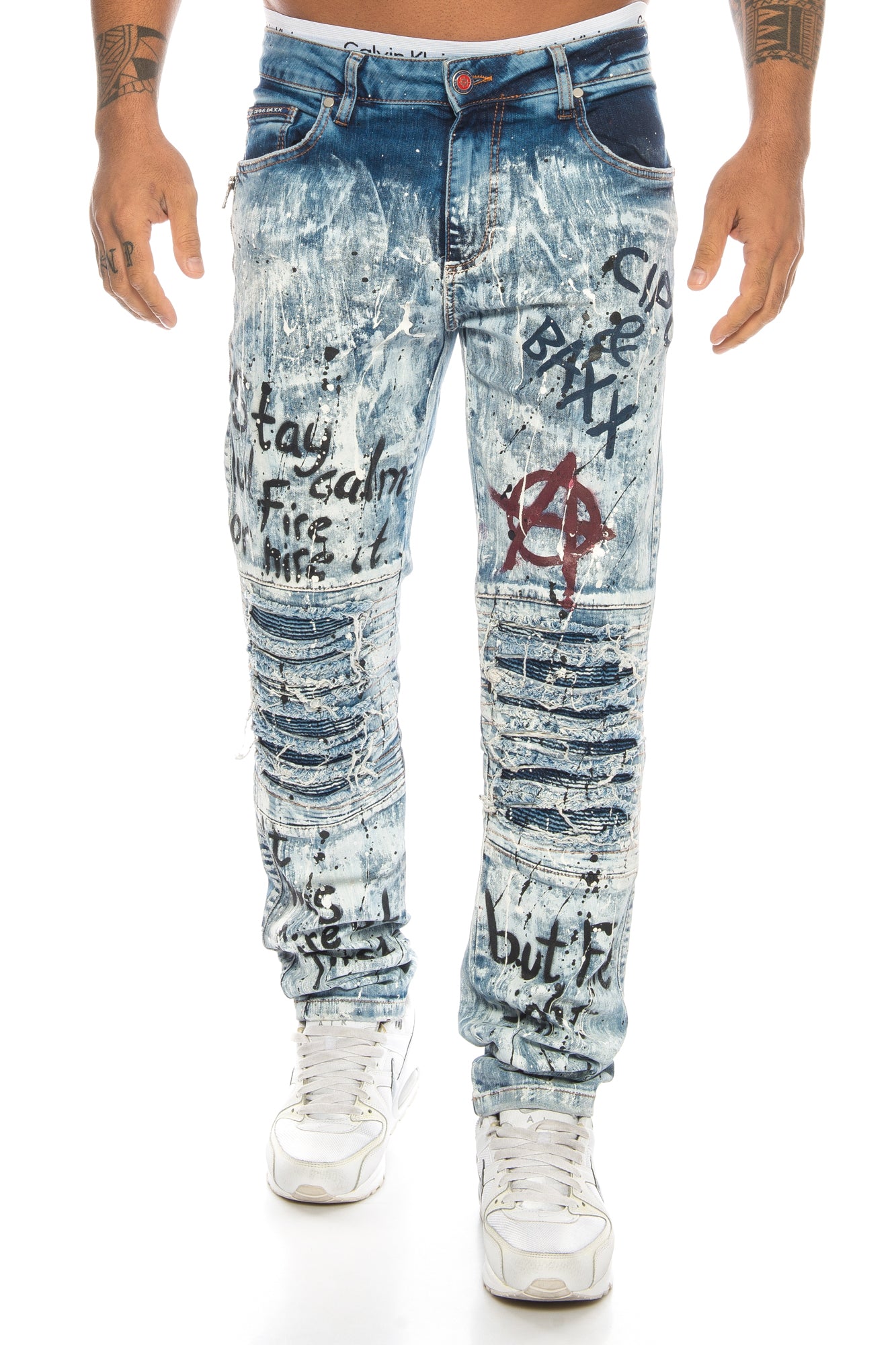 Cipo & Baxx Herren Jeans Hose in blau mit ausgefallenen Graffiti Print und destroyed Effekten.s