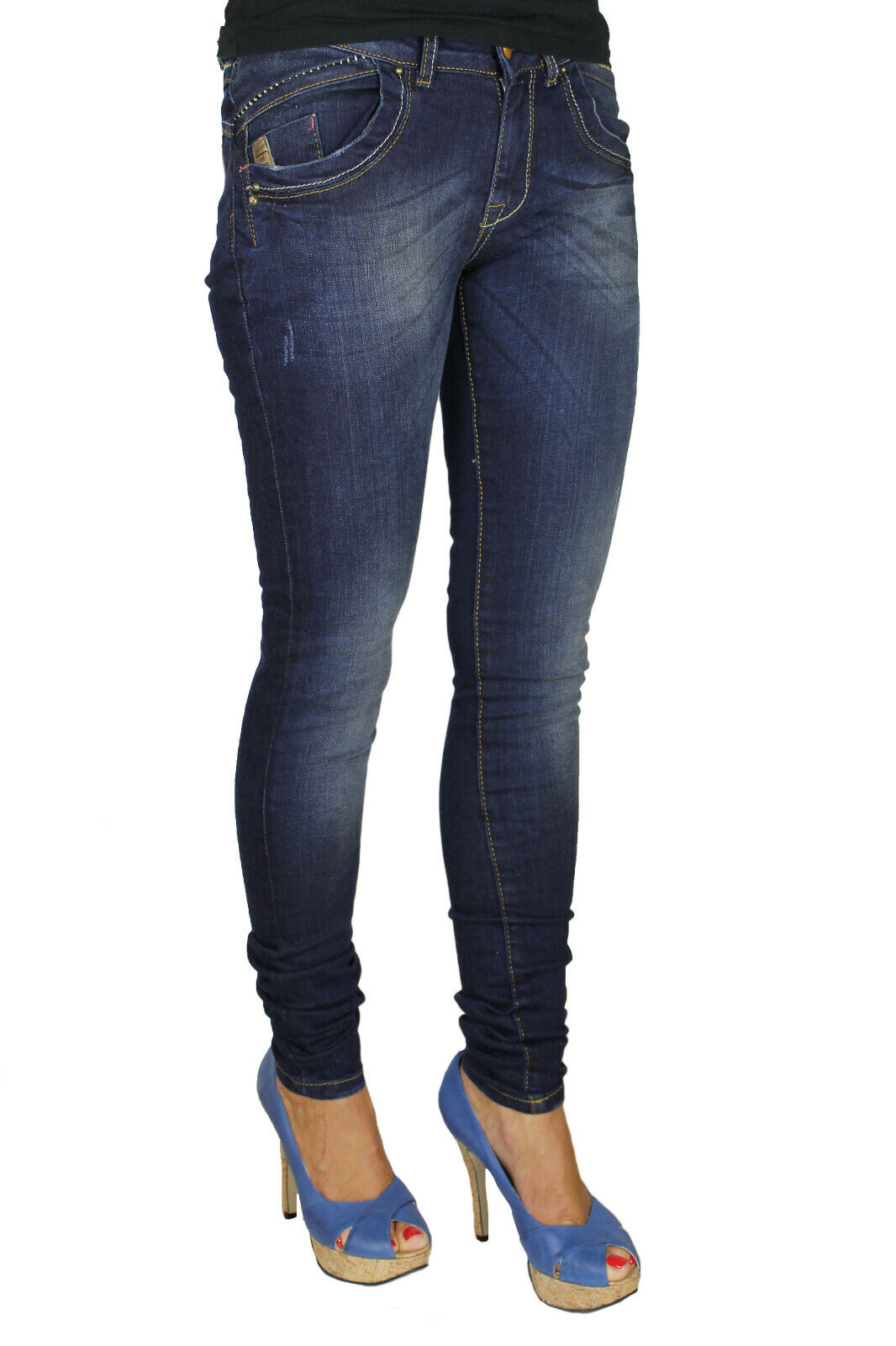 Redbridge Damen Jeans Hose in dunkelblau mit Kontrastnähten und elastischem Stoff.